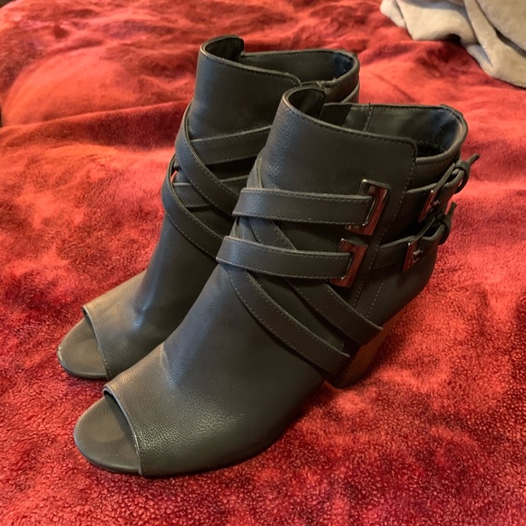 guess peep toe booties